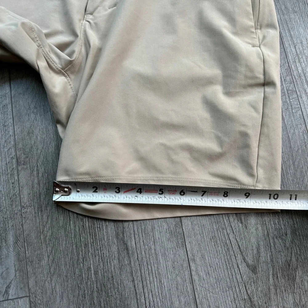 NWOT Lululemon ABC Chino Beige Shorts size 31 Mens Casual Golf